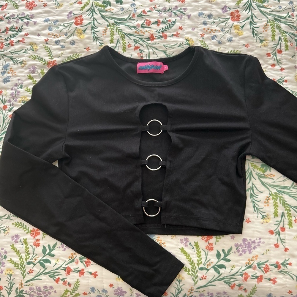 black size small edikted cut out black cropped long sleeve